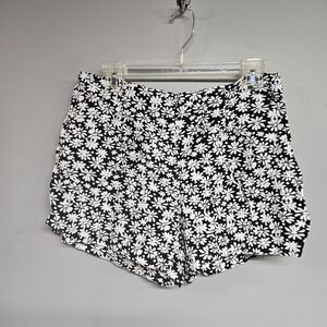 LOFT Women' Medium Black and White Floral Linen Shorts